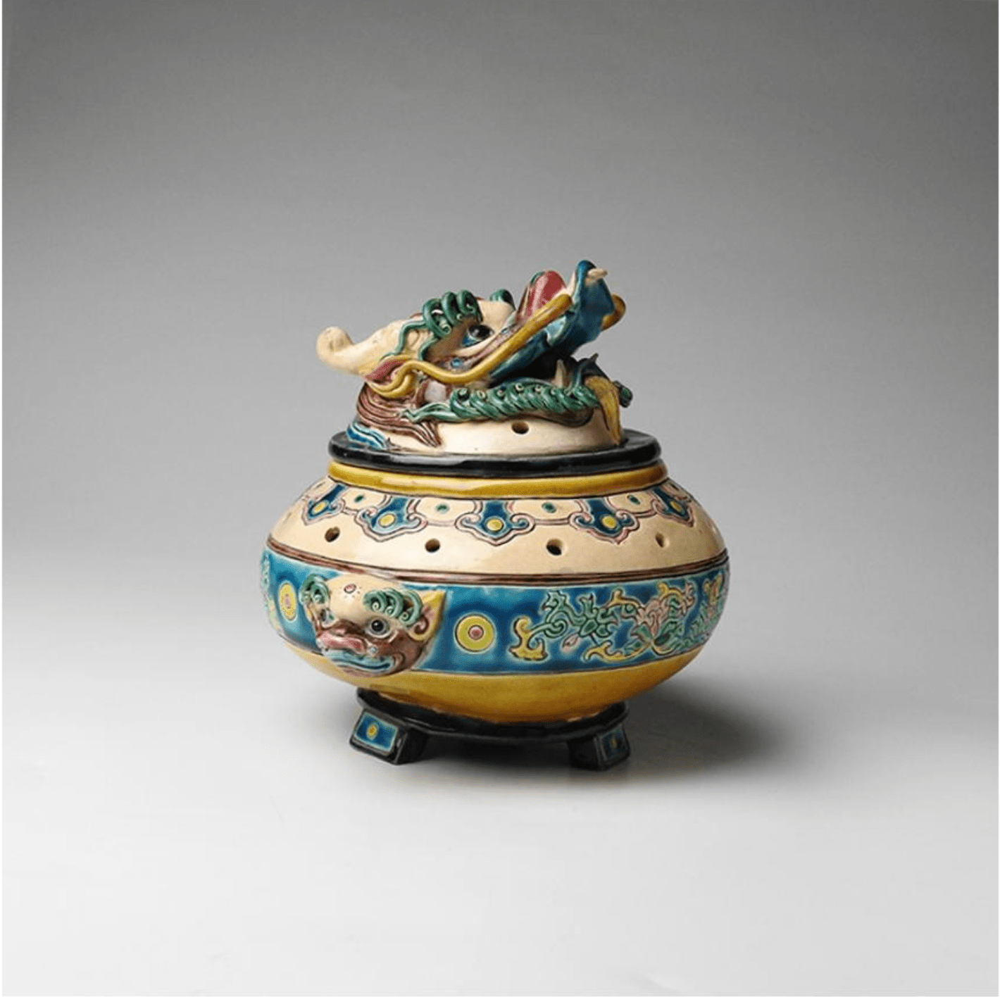 Masterpiece of Koji Pottery: The Dragon Head Incense Burner by Lin Chun-Heng  “交趾陶之瑰寶：林俊亨 龍首陶香爐” - Ci Porcelain