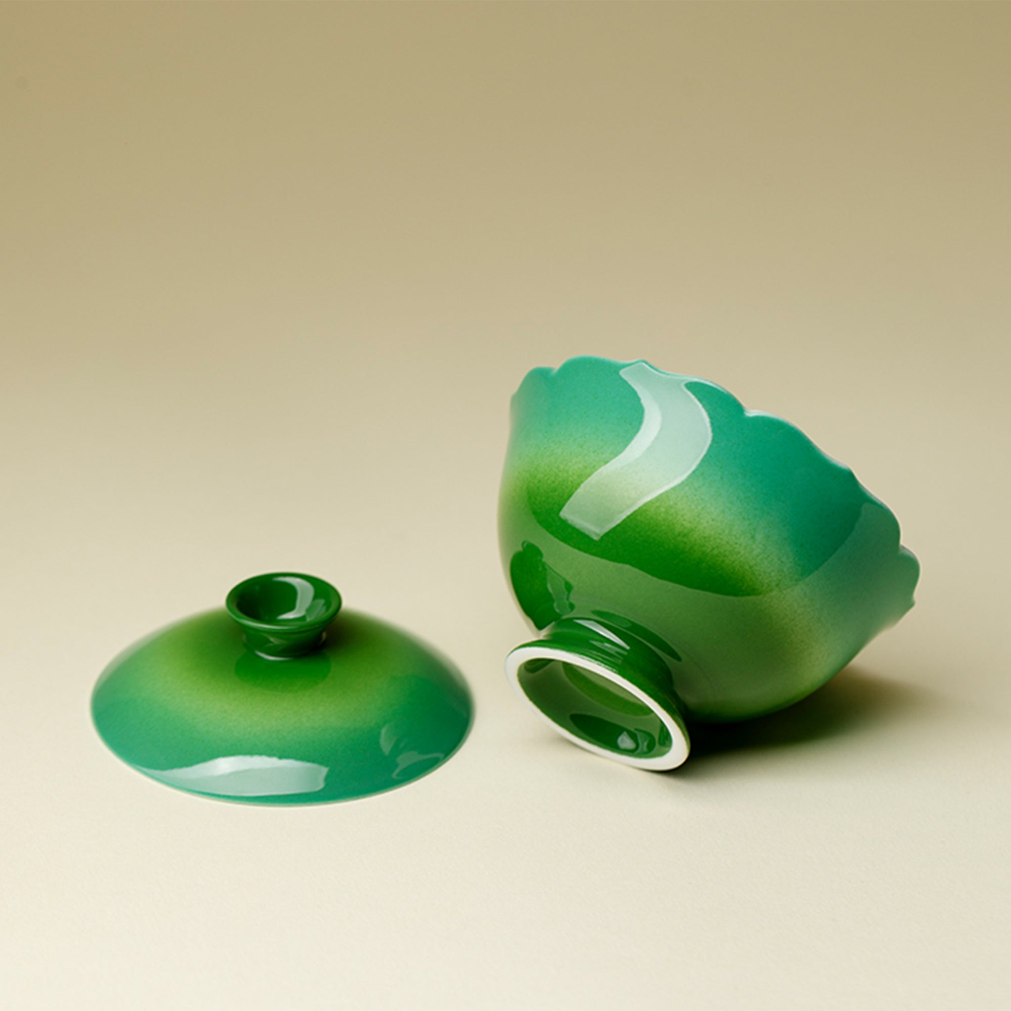 Verdant Wave Tea Cup