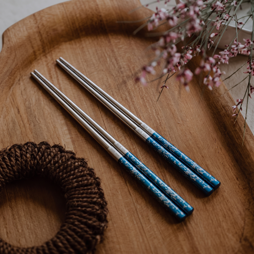 Lianhua Bloom Chopsticks Gift Set – 2 Pairs
