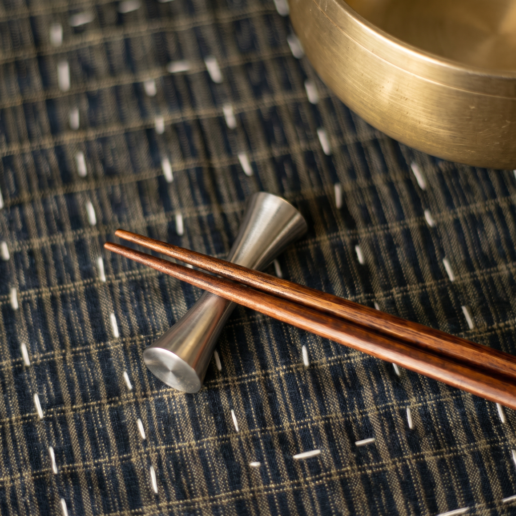 Aurei Arc Chopstick Rest