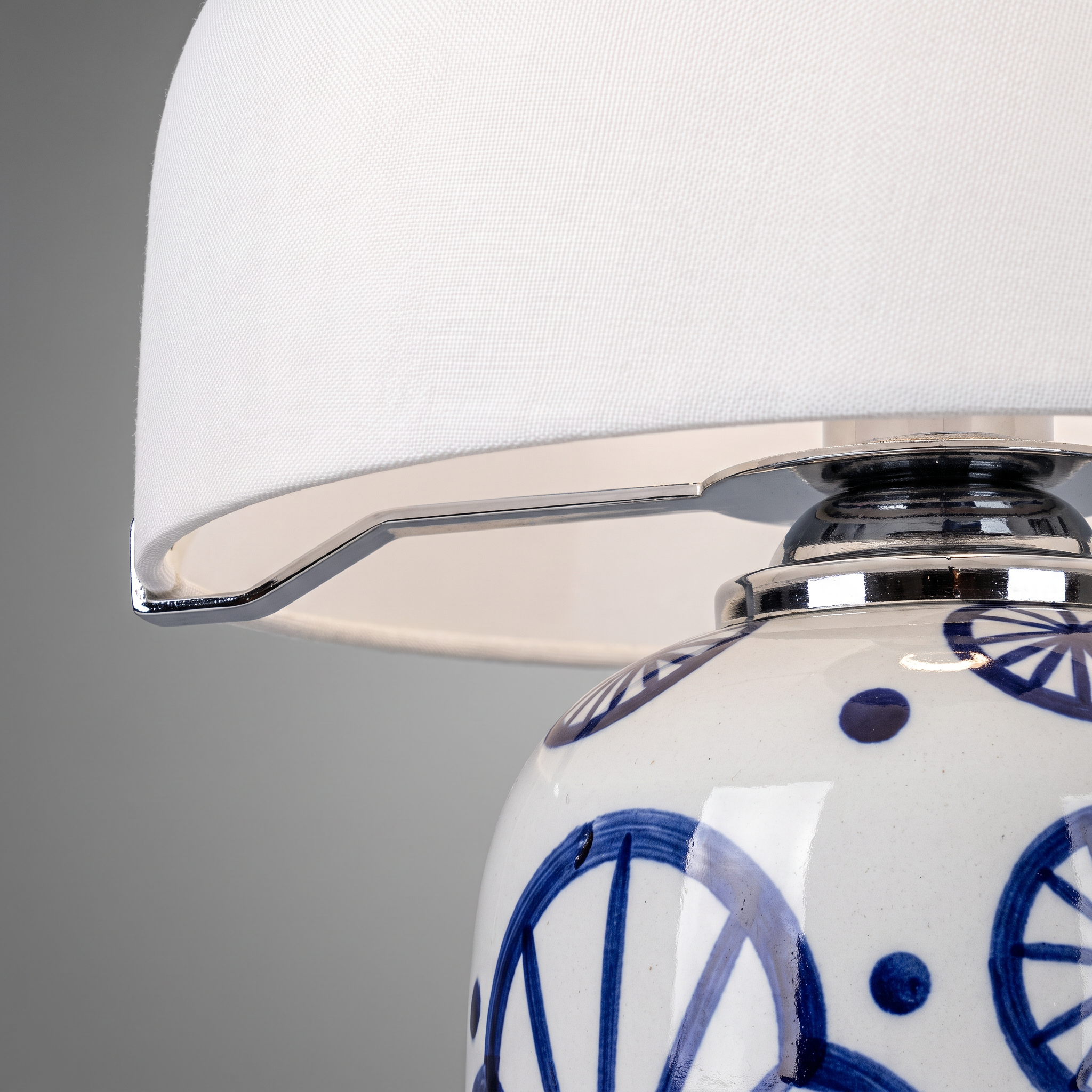 Cerunelle Azure Bloom Table Lamp