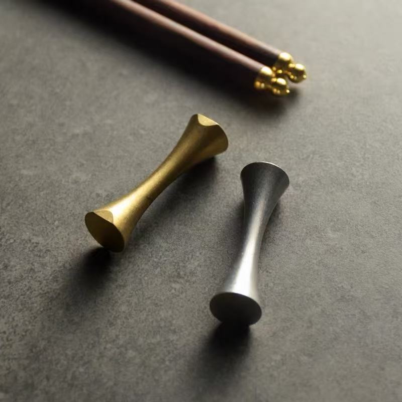 Aurei Arc Chopstick Rest