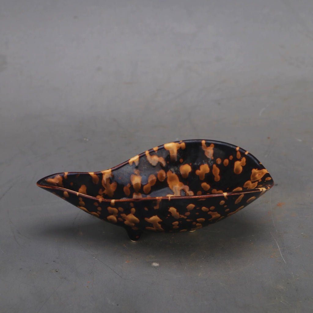 Song Dynasty-Inspired Tortoise Shell Leaf Tray